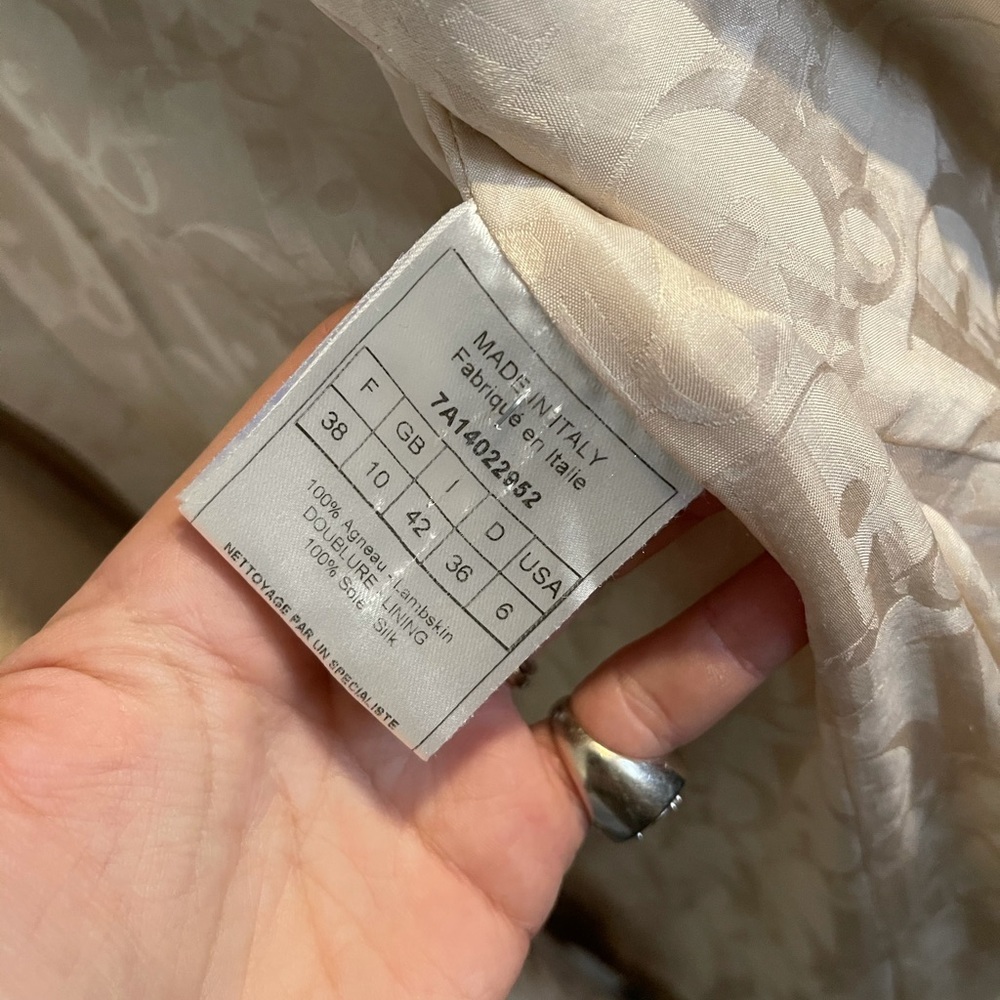 Christian Dior - Picture 6 of 9